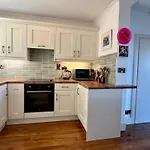 4 Harbour Town House