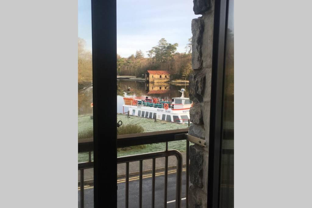 Waterfront Completely Refurbished Apartment