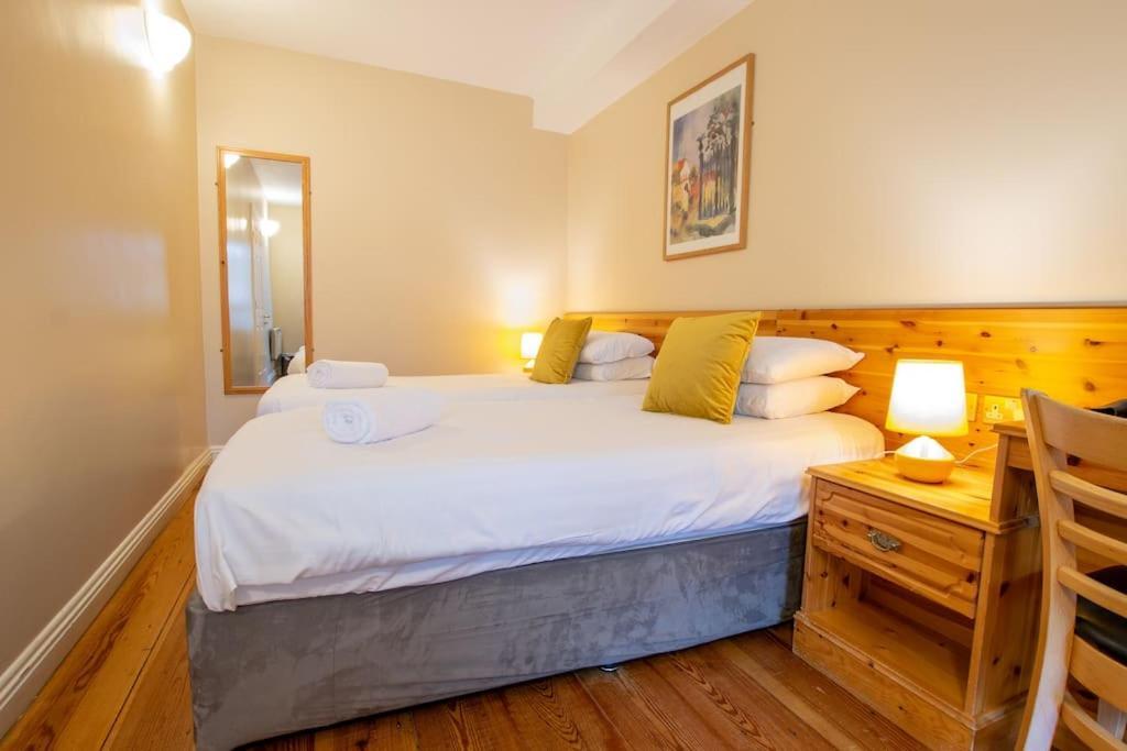 Apartment 304 - The Harbour View By Shortstays