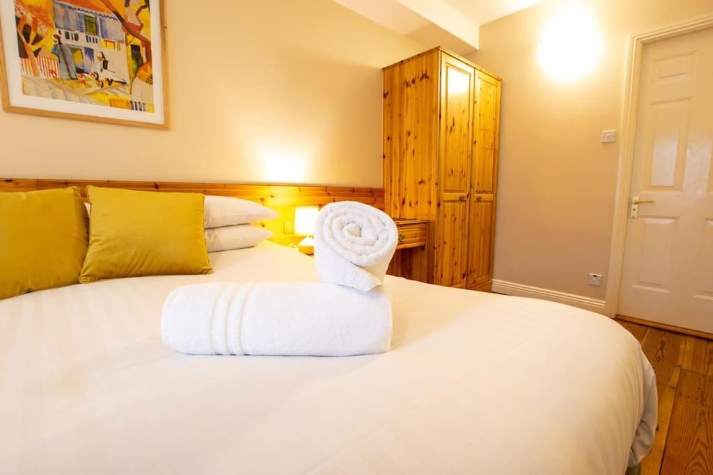 Apartment 304 - The Harbour View By Shortstays