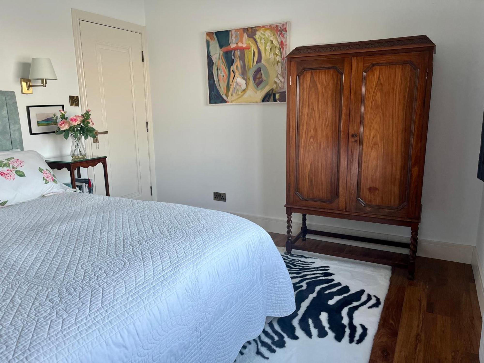 4 Harbour Town House