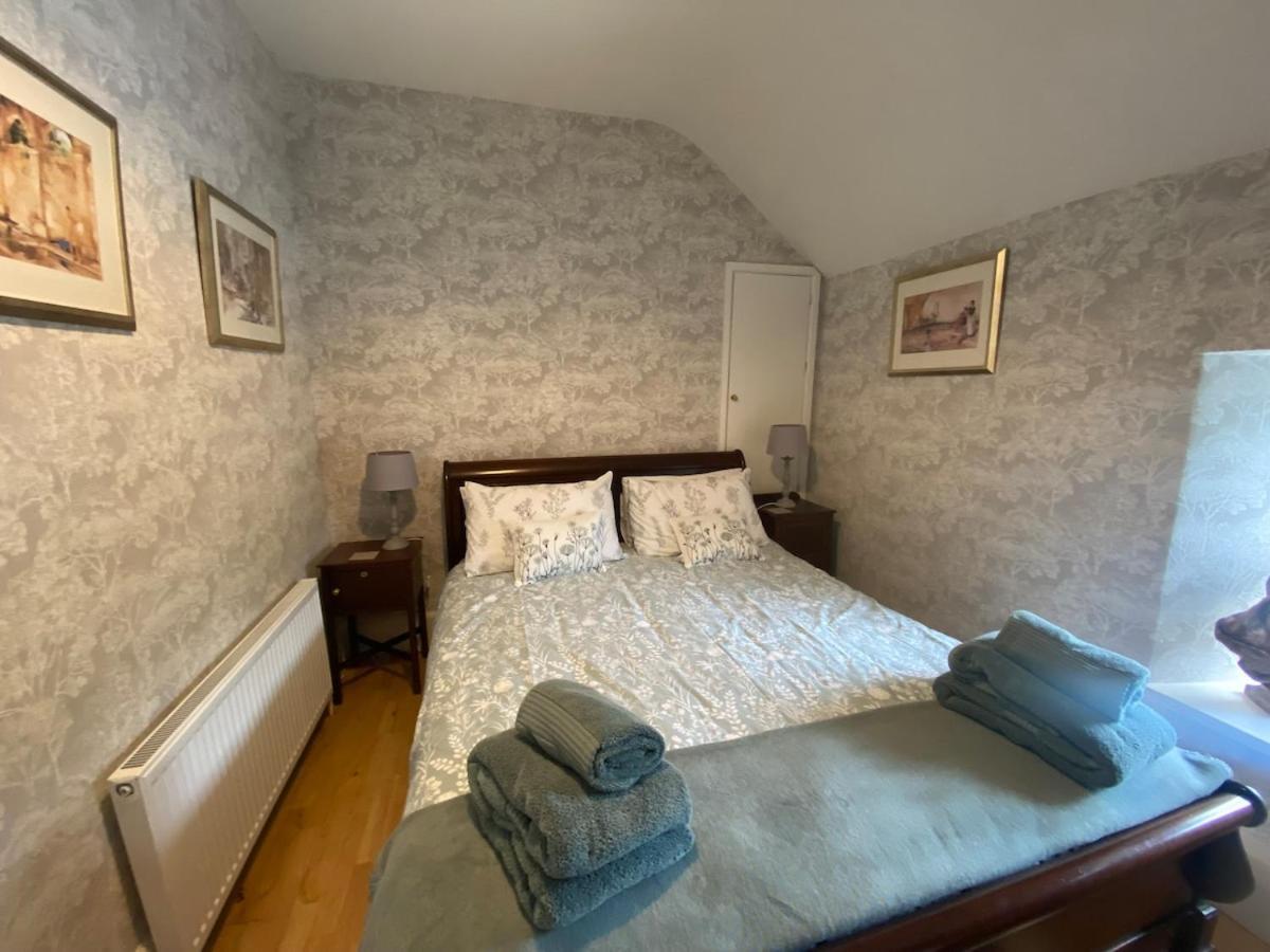 Surveyors House Apt, Westport, Lovely 2 Bed 2 Bath * Westport