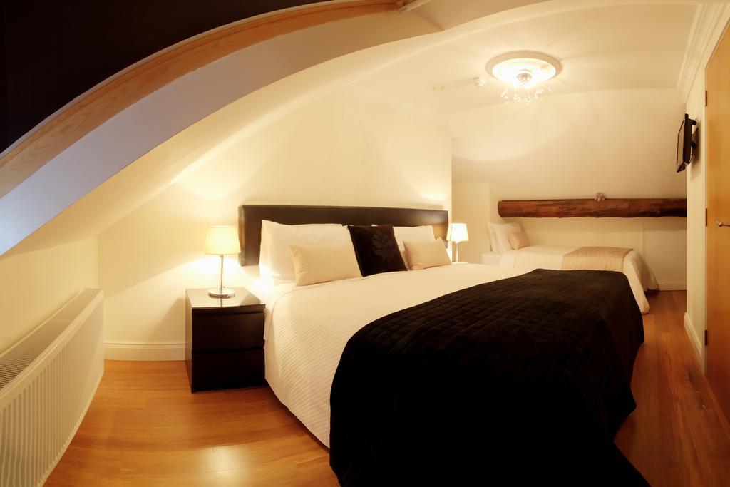 Elephant 3* Westport