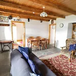 Toms Cottage