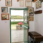Toms Cottage