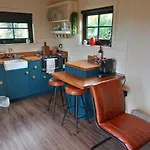 Delightful Shepherds Hut