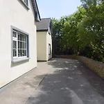 Tawny Lodge