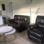 Oak Tree Lodge