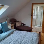 Country Lane Homestay