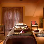 Westport Plaza Hotel, Spa & Leisure