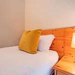 215 - The Willow At The Harbour Mill By Shortstays