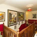 Augusta Lodge Guesthouse