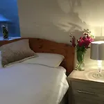 Rose Alley Apartment
