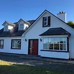 Modern Six Bedroom House Westport