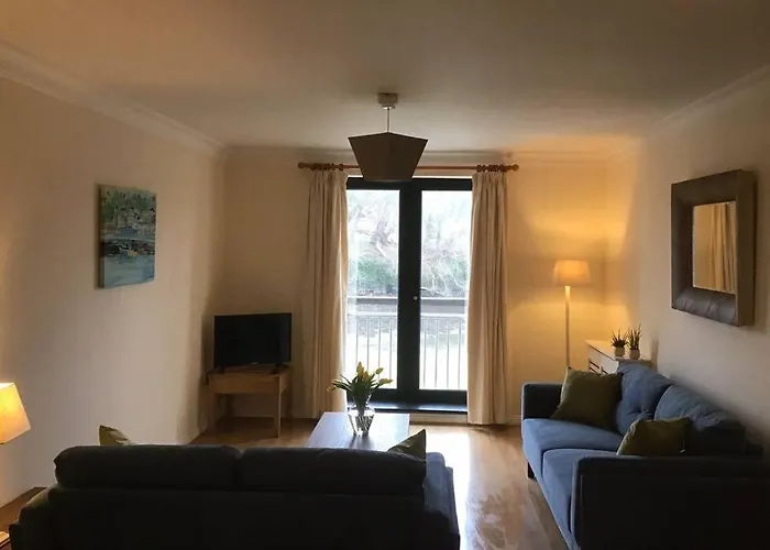 Waterfront Apartment Completely Refurbished