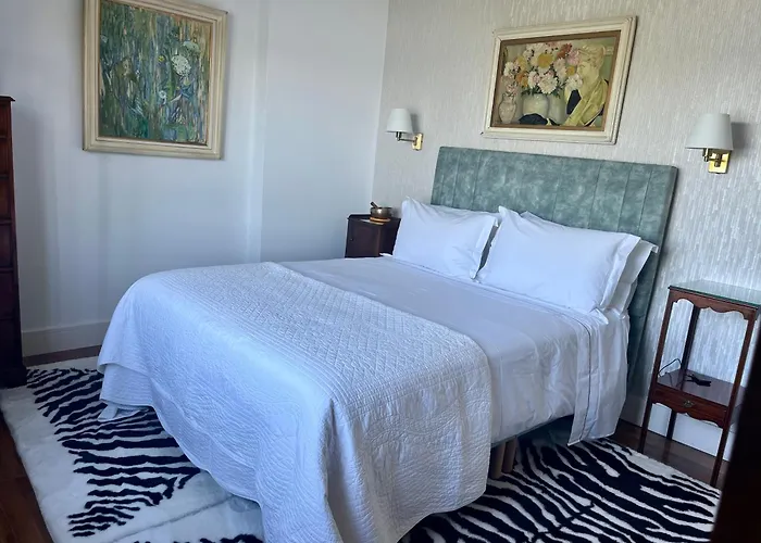 4 Harbour Town House