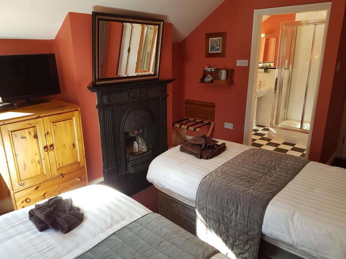 Bed & Breakfast Boffin 3*