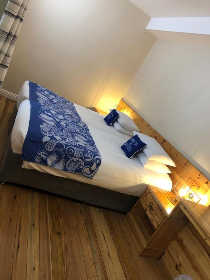 The Waterside 112 Harbour Mills Apartment *