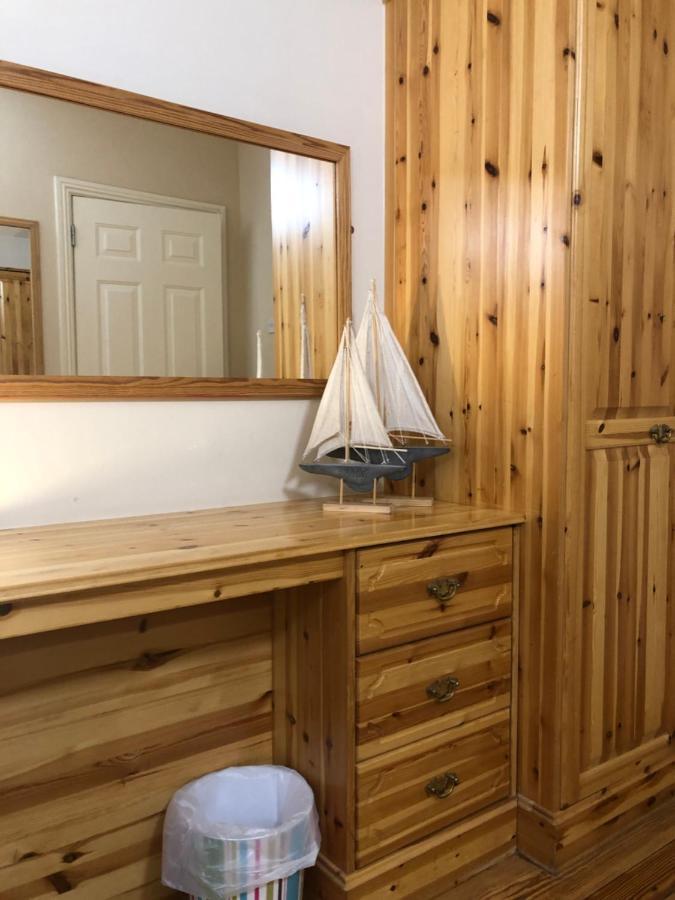 The Waterside 112 Harbour Mills Apartment *