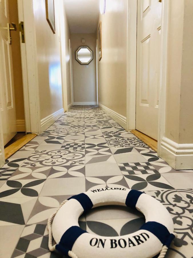 The Waterside 112 Harbour Mills Apartment Westport