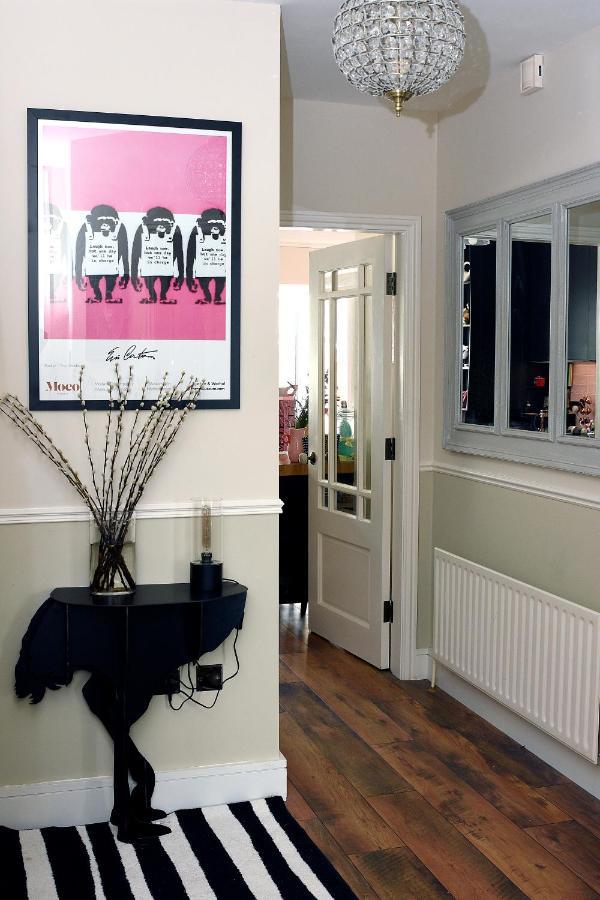 The Pink Door 3*