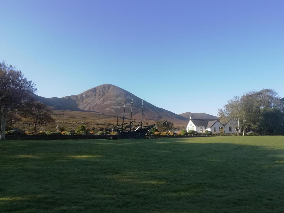 Pier Road Cottage, Croagh Patrick Apartment *