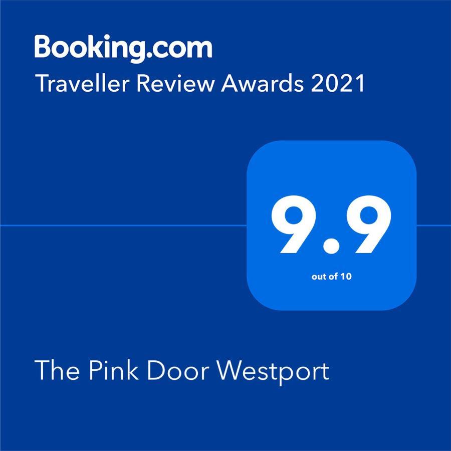 Bed & Breakfast The Pink Door 3*