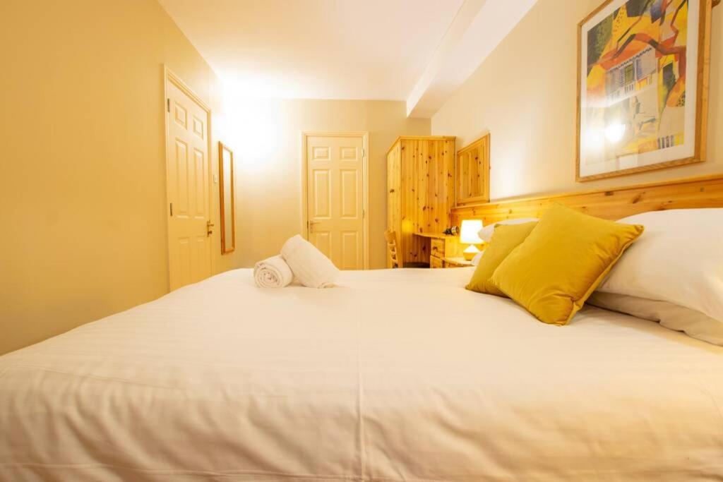 The Reek At The Harbour Mills By Shortstays * Westport