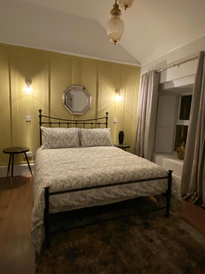 No. 1 Bridge Street Apartment *