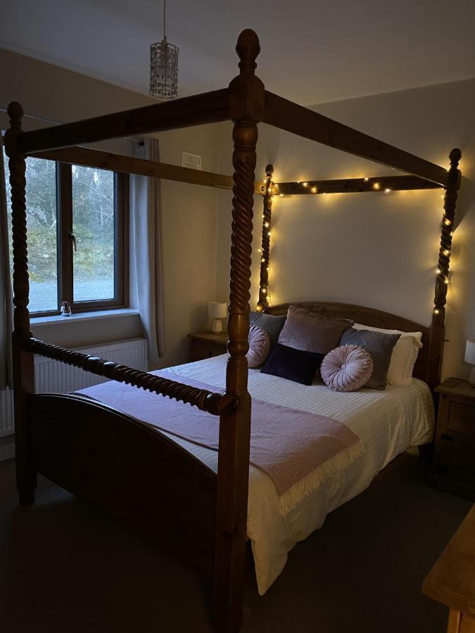 Secluded Hilltop Hideaway! Holiday home *