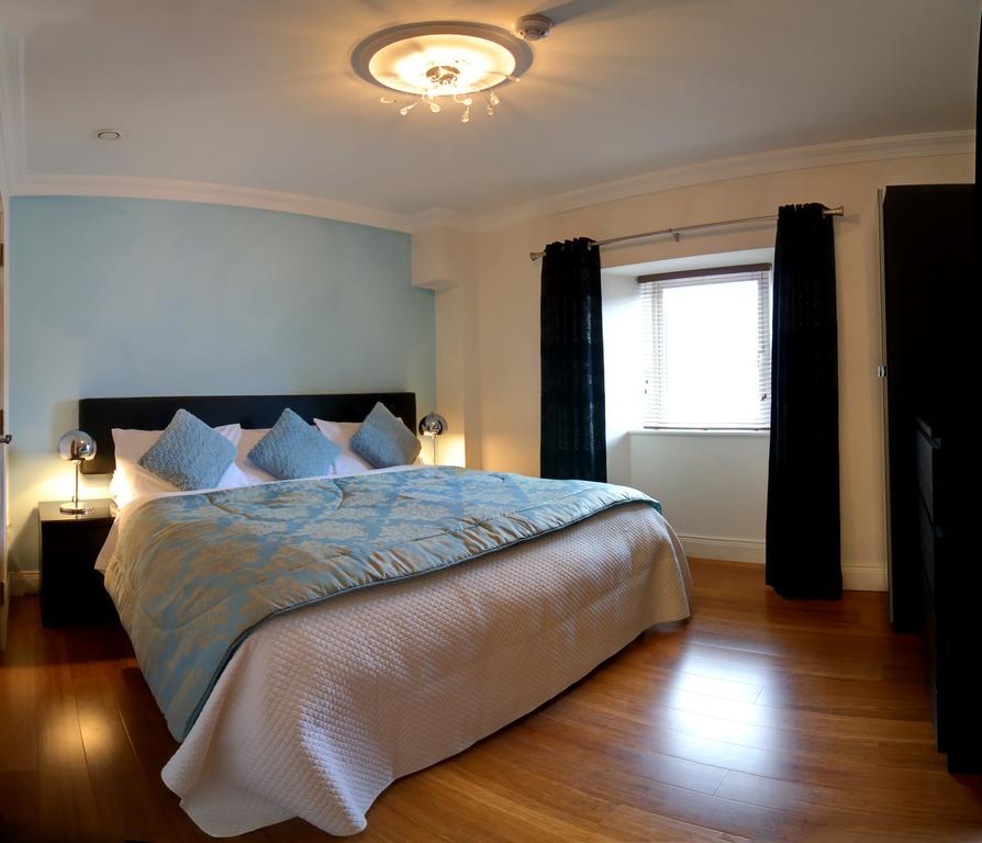 Elephant 3* Westport