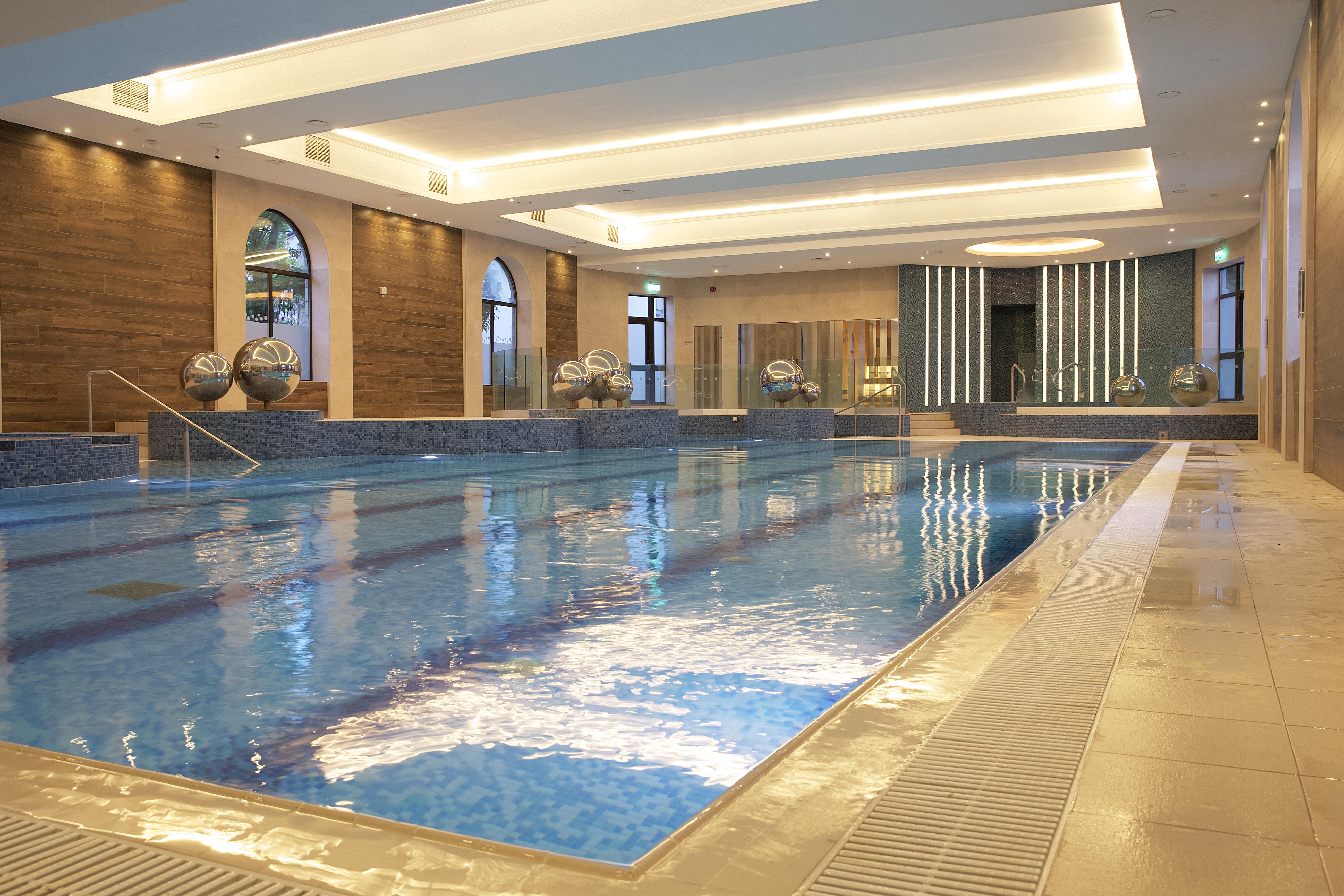 Plaza Hotel, & Leisure 4*