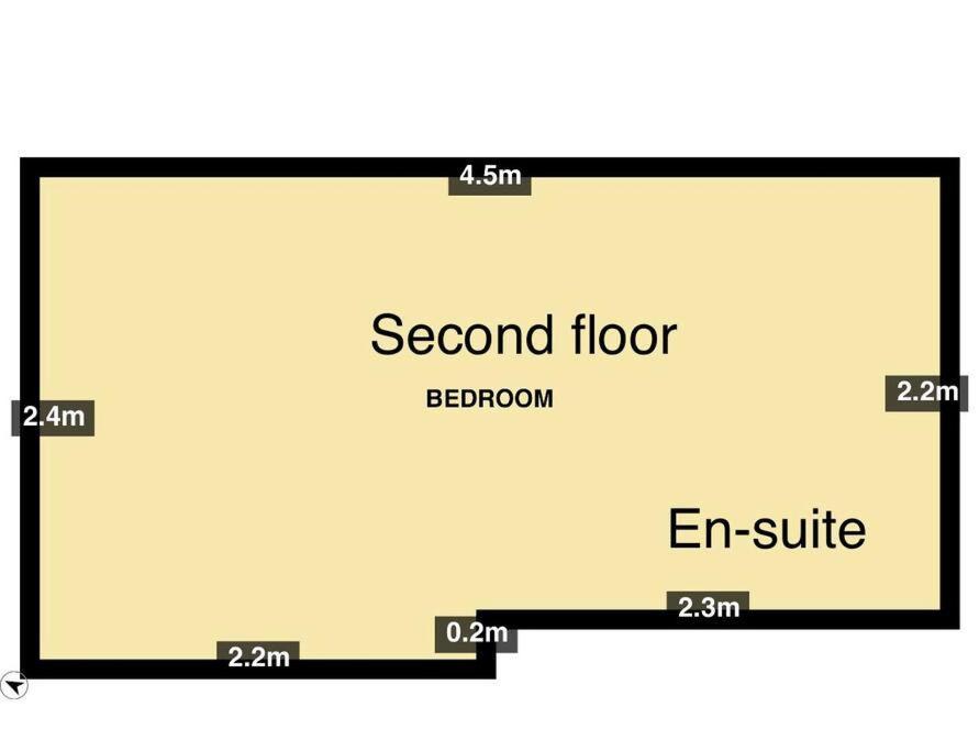 Town Centre Three Bedroom Apartment