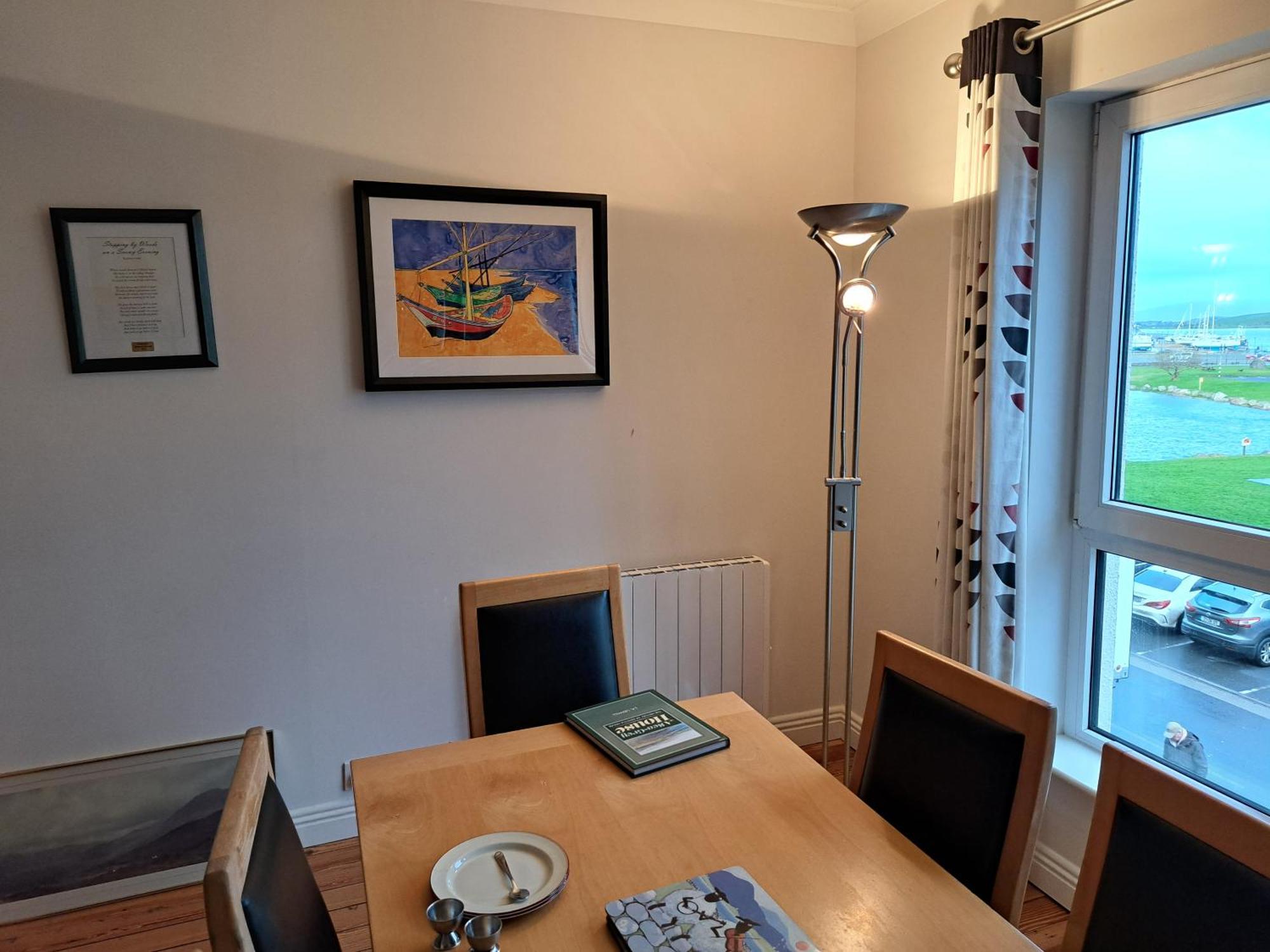 203 Harbour Mill Apartment *