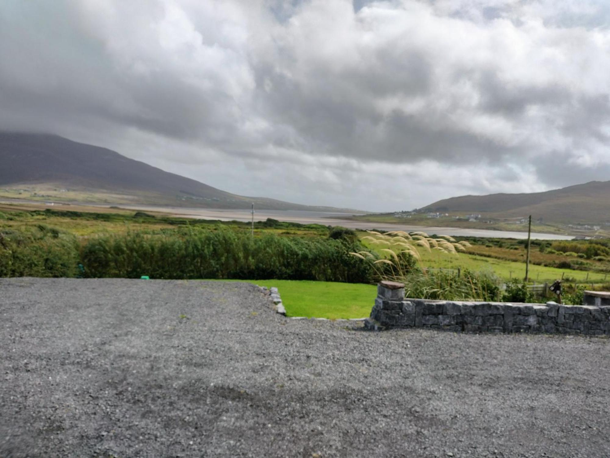 One Bedroom Achill Island Pets Allowed Apartment