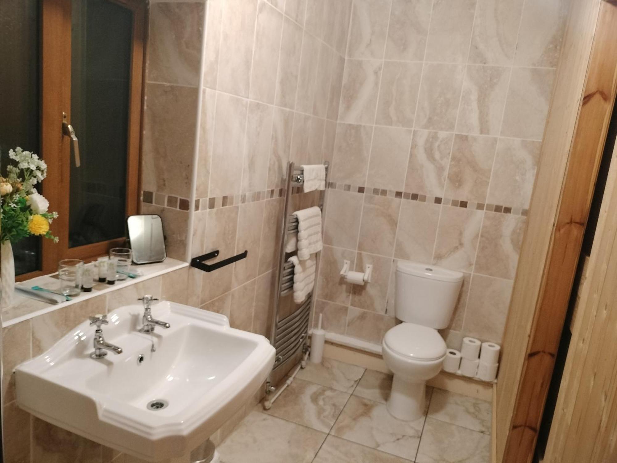 One Bedroom Achill Island Pets Allowed Apartment *