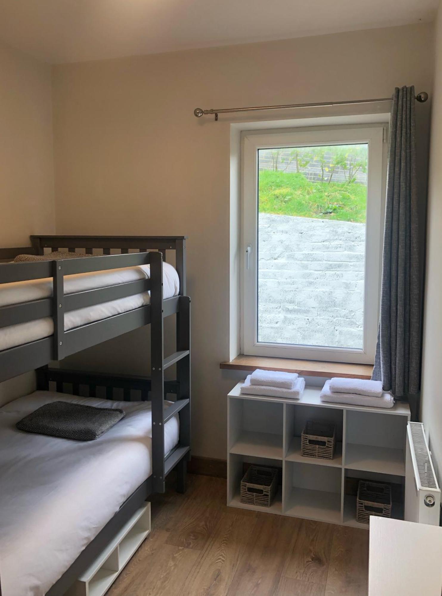 Sandyhill - * Westport
