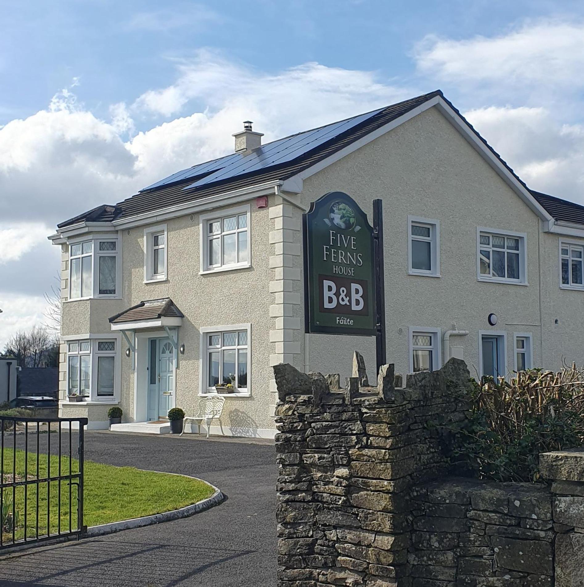 Bed & Breakfast Five Ferns House Westport