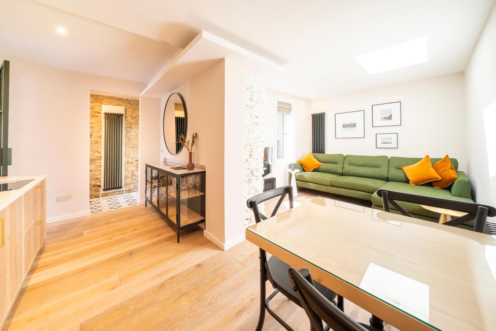 Boutique Townhouse Holiday home Westport
