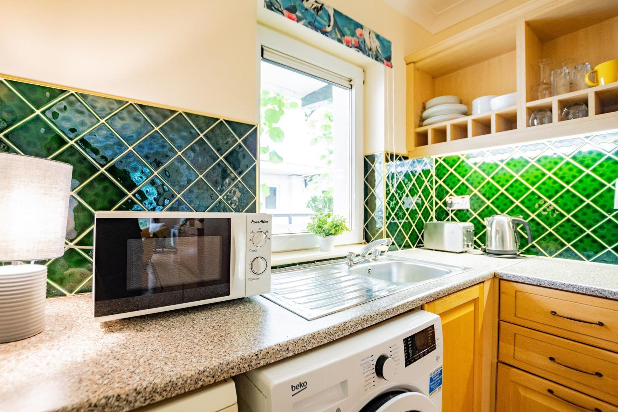215 - The Willow At The Harbour Mill By Shortstays *