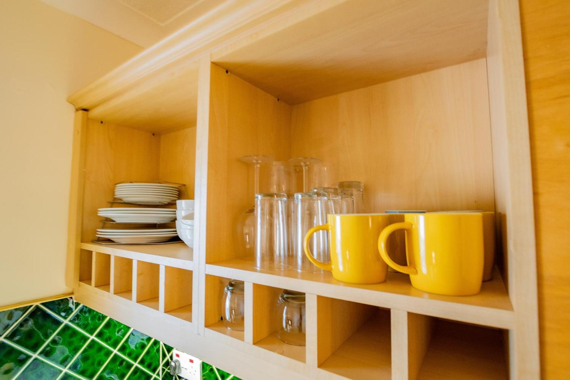 215 - The Willow At The Harbour Mill By Shortstays Apartment *