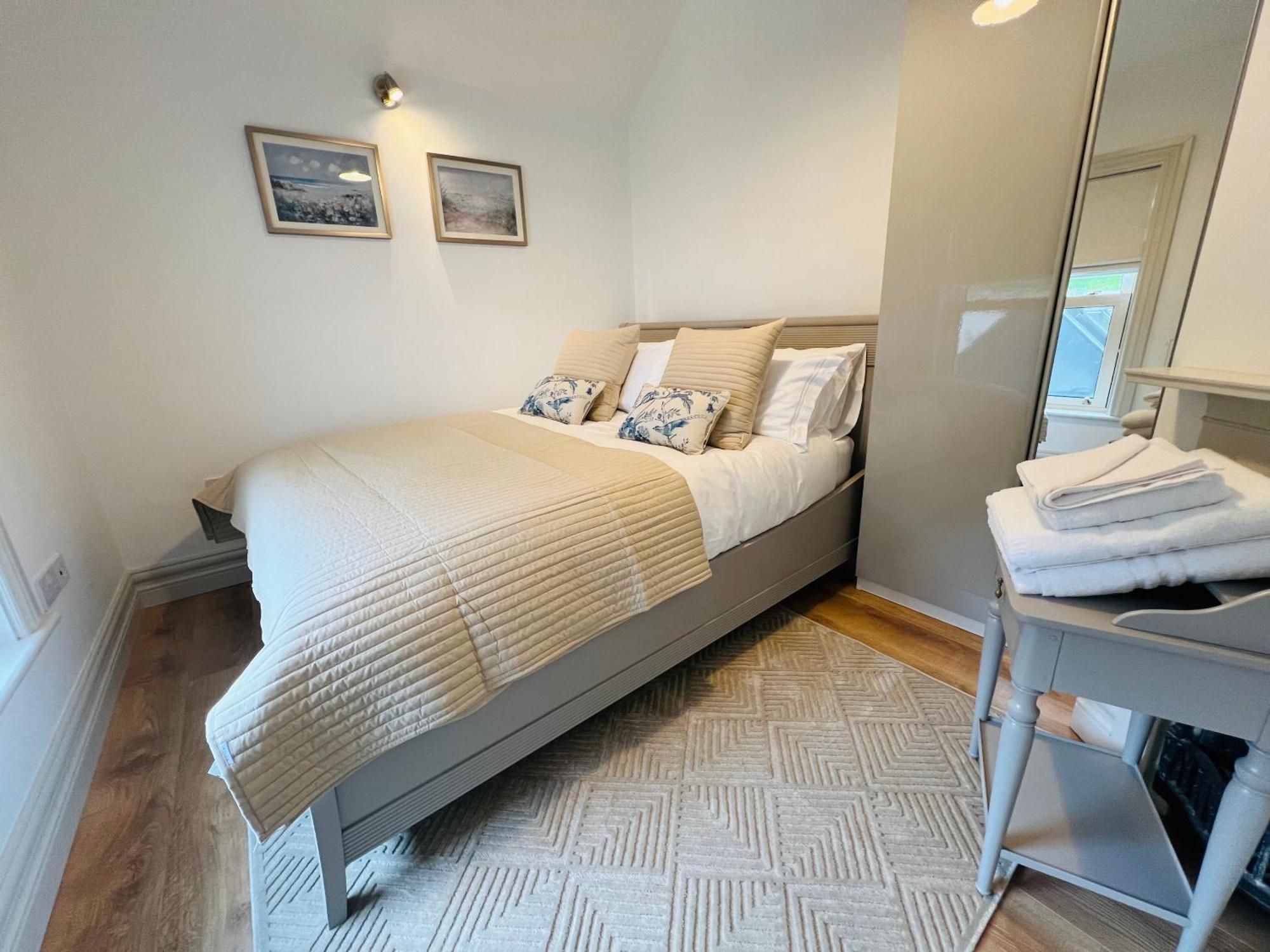 Villa Luxurious 5star Retreat On Westports Main Street *