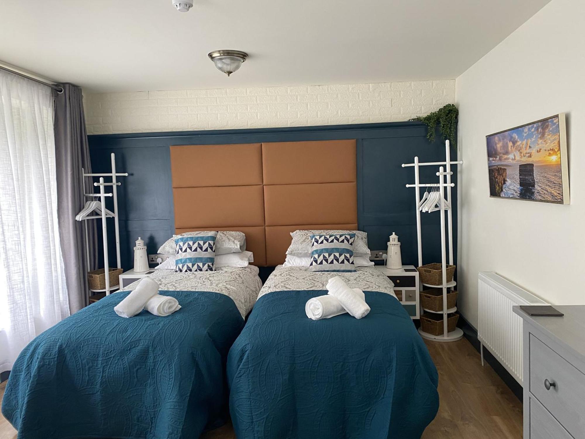Riverbank Apartment Westport