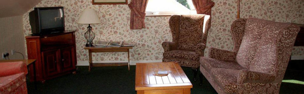 Bed & Breakfast Adare House