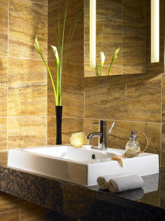 Plaza Hotel, Spa & Leisure Westport