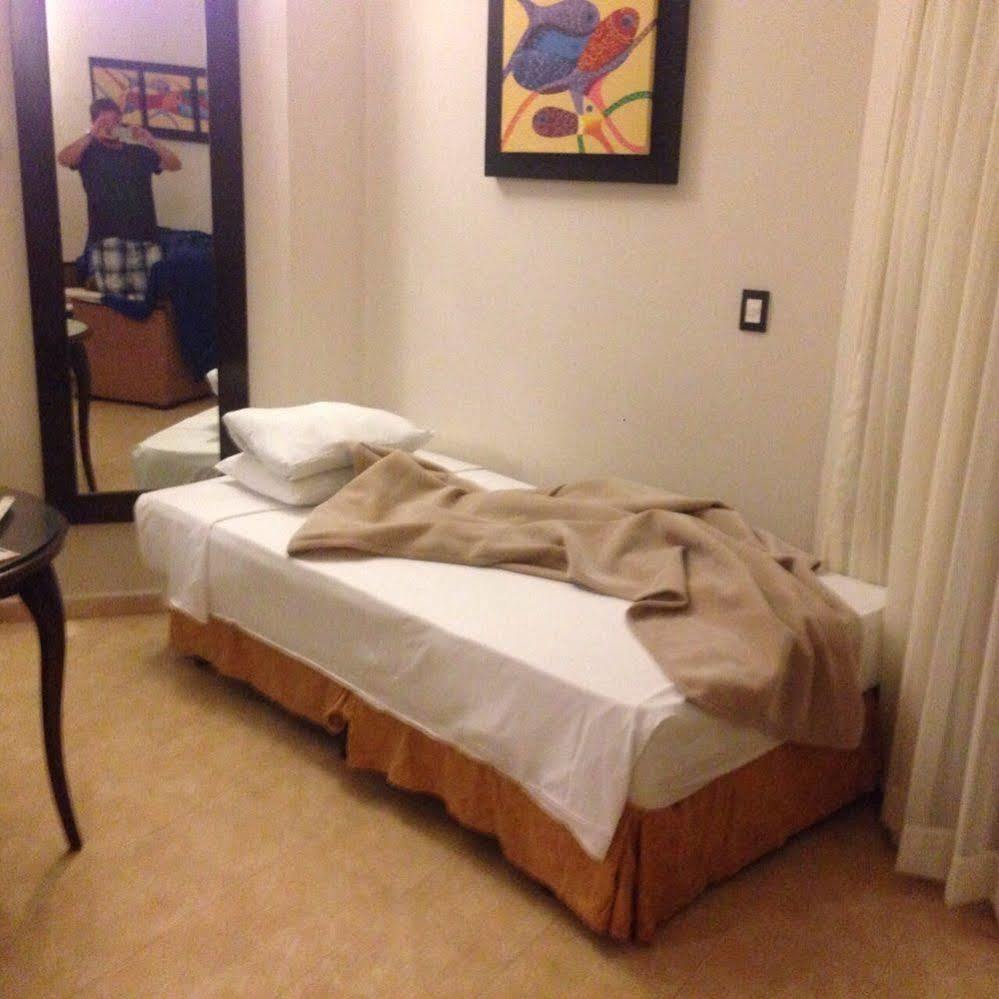 Hazelbrook Bed & Breakfast 4*