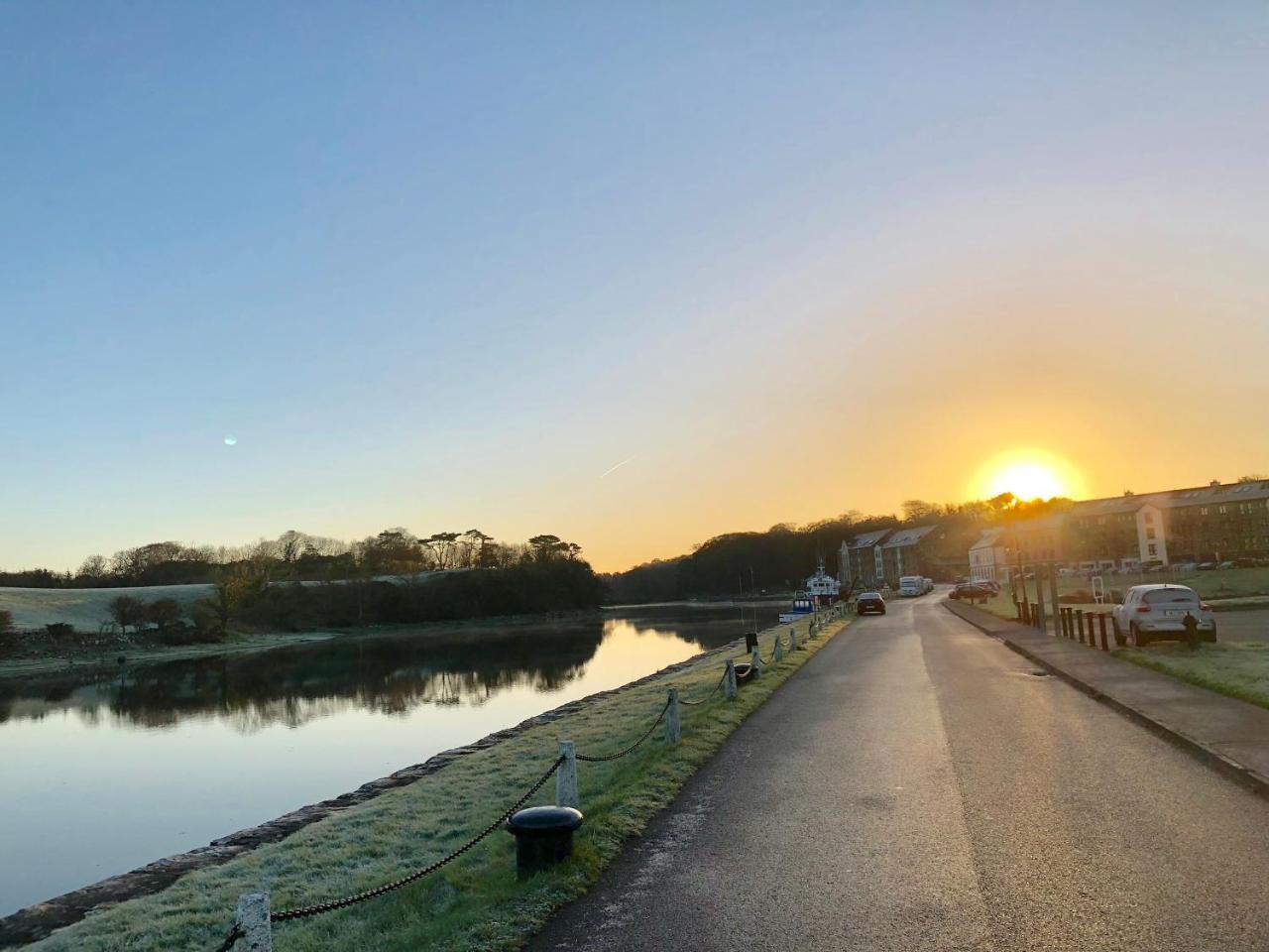 The Waterside 3* Westport