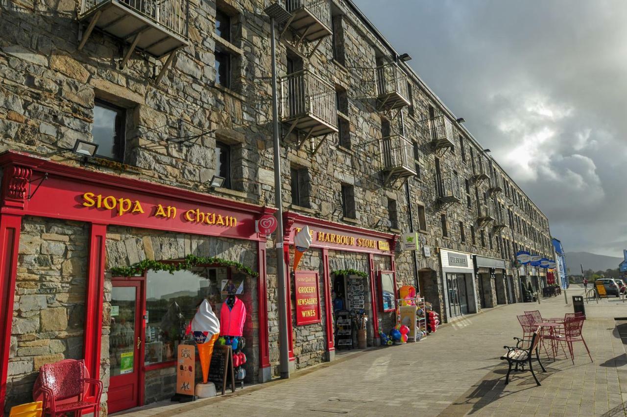 12, Sea Wharf Apartment
