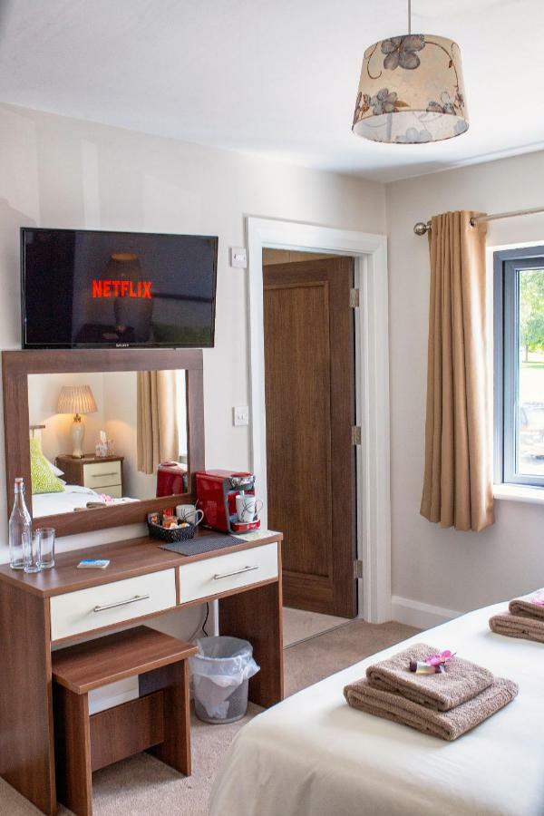 Taim Lodge Westport