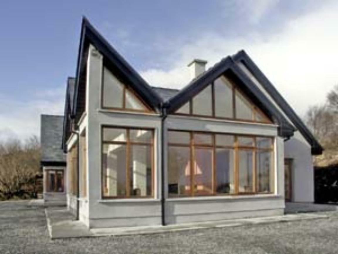 Westport, Co. Mayo - Sleeps 10, Pool Table, Ideal Base Holiday home Westport